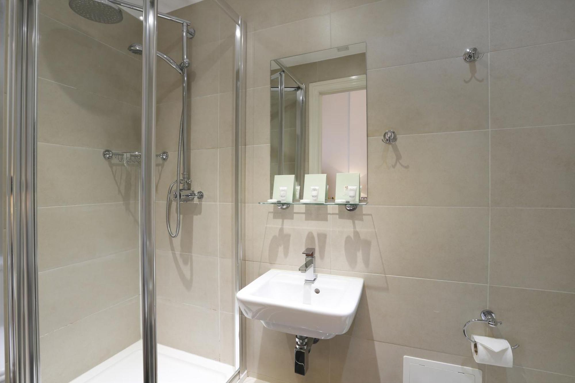 Double Room,1472050867:JPEG