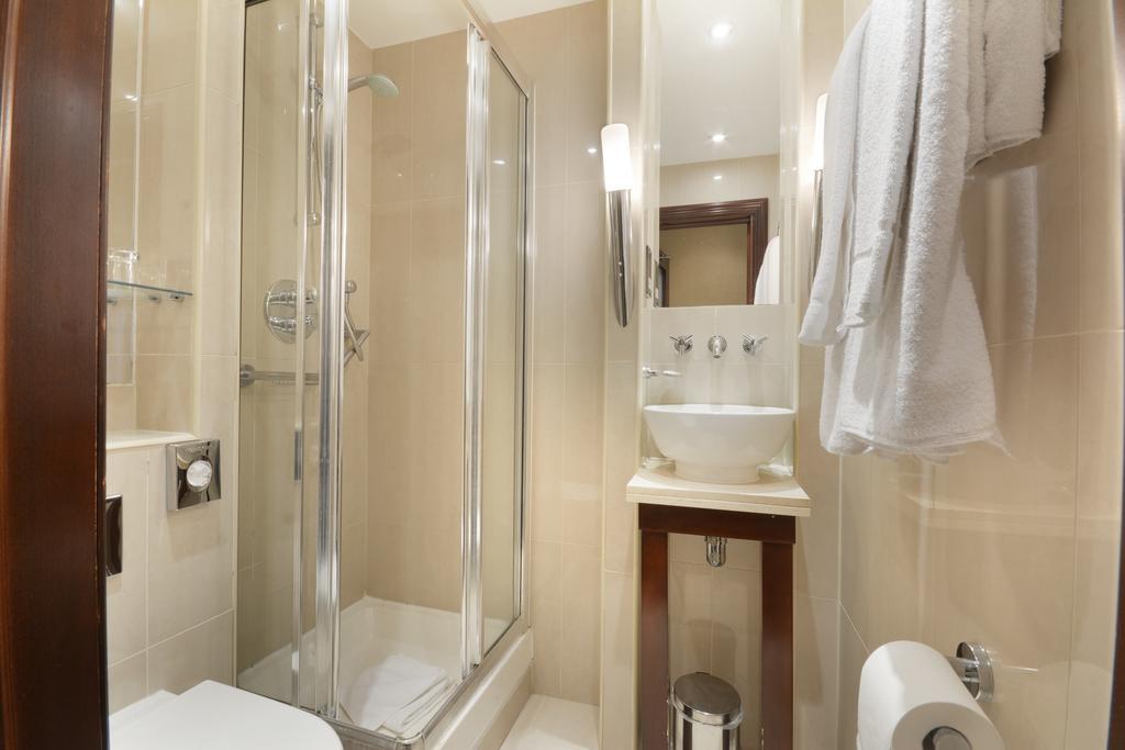 Deluxe Single Room,1208743756:JPEG